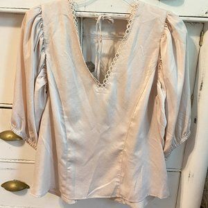 Express Cream Open Back - Puff Sleeve Blouse